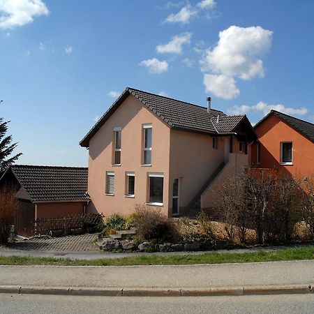 Appartment Aux Lilas Les Geneveys-sur-Coffrane Ngoại thất bức ảnh