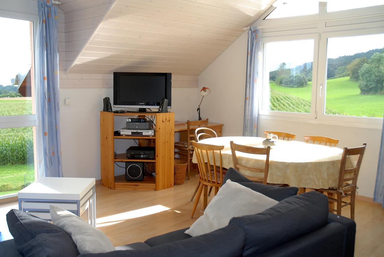 Appartment Aux Lilas Les Geneveys-sur-Coffrane Ngoại thất bức ảnh